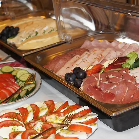 Szálloda Dorfkrug 3*